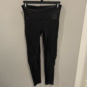 Spanx Faux Leather Moto legging Medium Petite